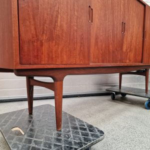 Johannes andersen Teak skænk - Image 7