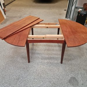 Rundt spisebord i teak med to tillægsplader - Image 5