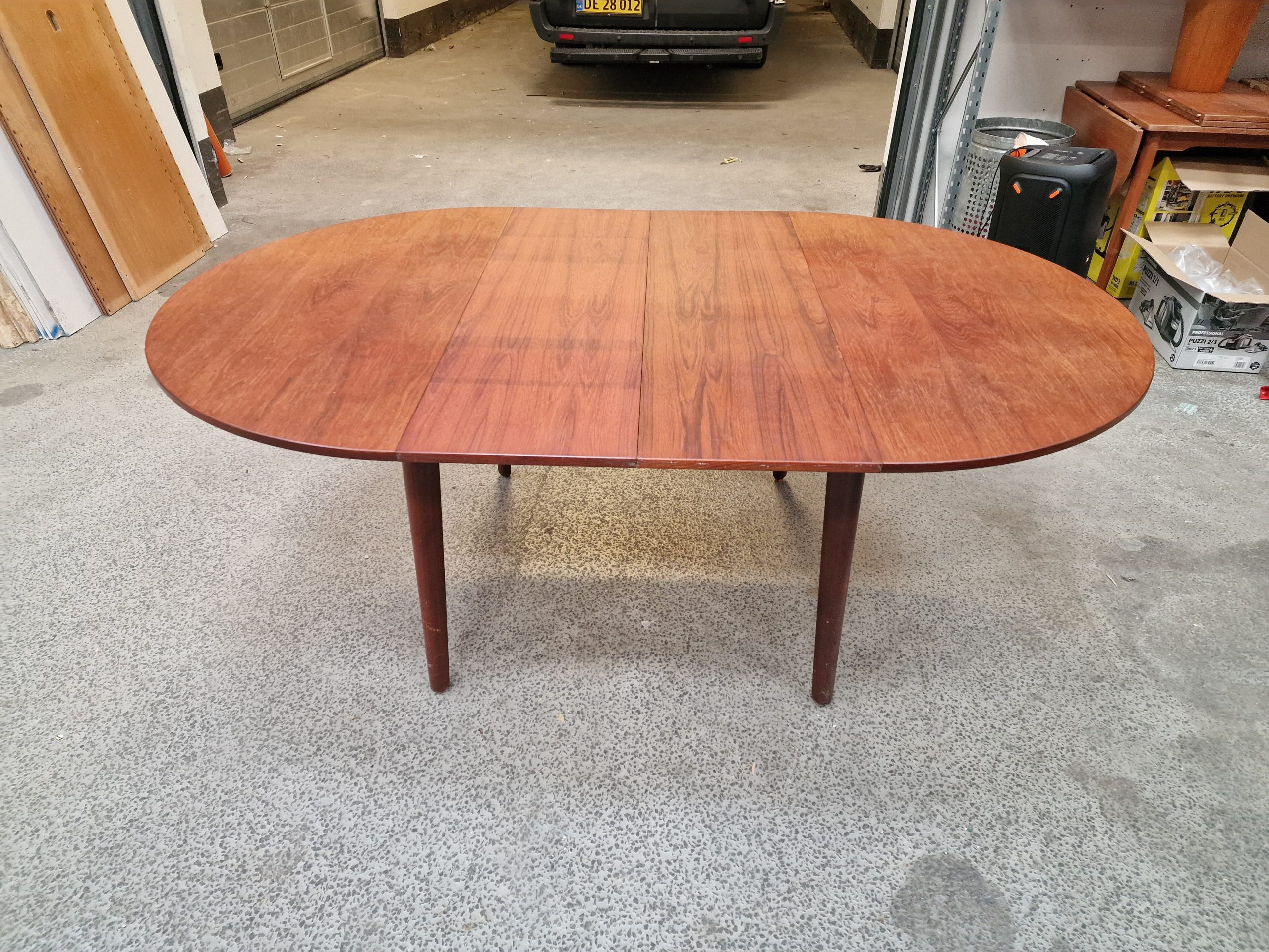 Rundt spisebord i teak med to tillægsplader - Image 8