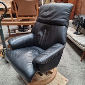 Lænestol, sort, Hjort Knudsen - Image 1