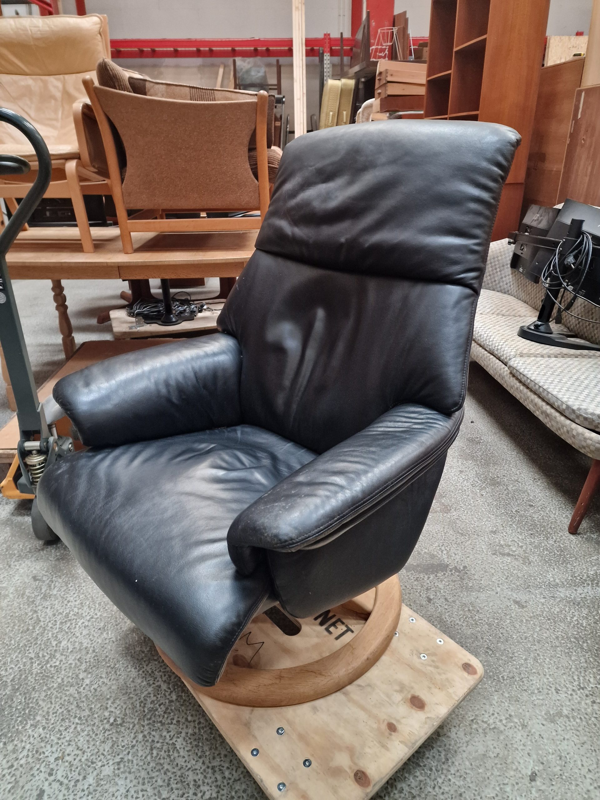 Lænestol, sort, Hjort Knudsen - Image 1