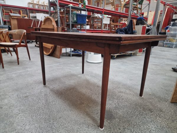 Spisebord i palisander med hollandsk udtræk