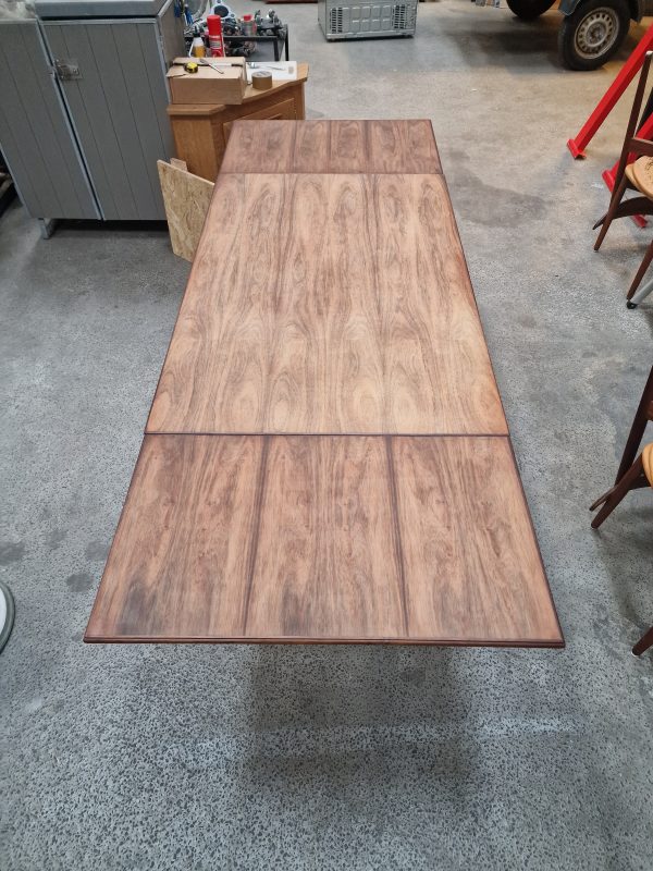 Spisebord i palisander med hollandsk udtræk