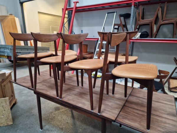 Seks spisestole, Harry Østergaard, palisander