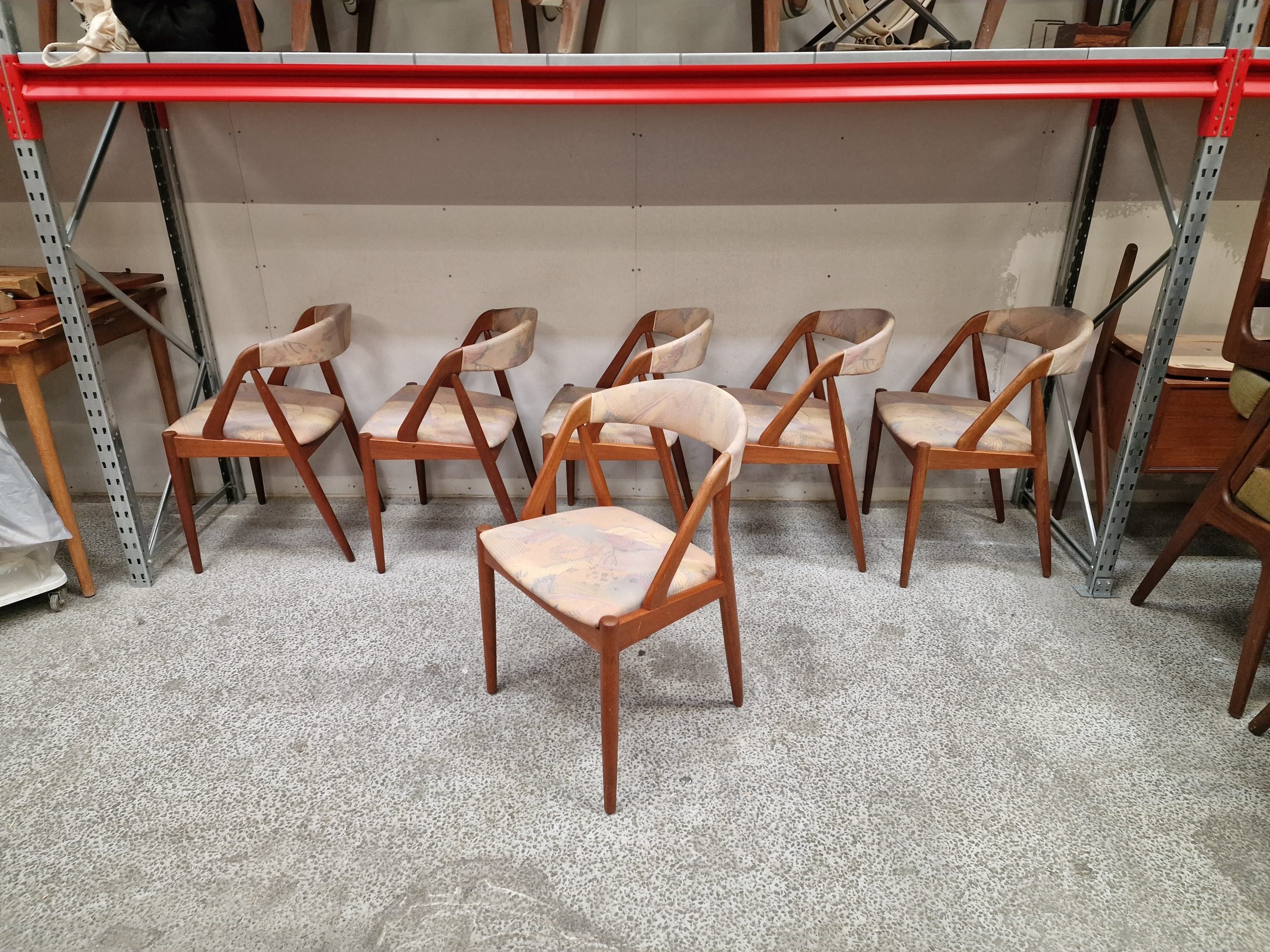 Seks spisestole i massiv teak, Kai Kristiansen model 31 - Image 8