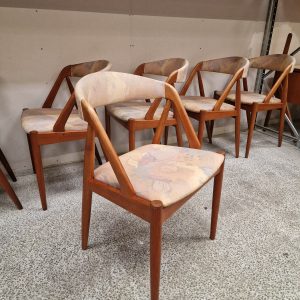 Seks spisestole i massiv teak, Kai Kristiansen model 31 - Image 5