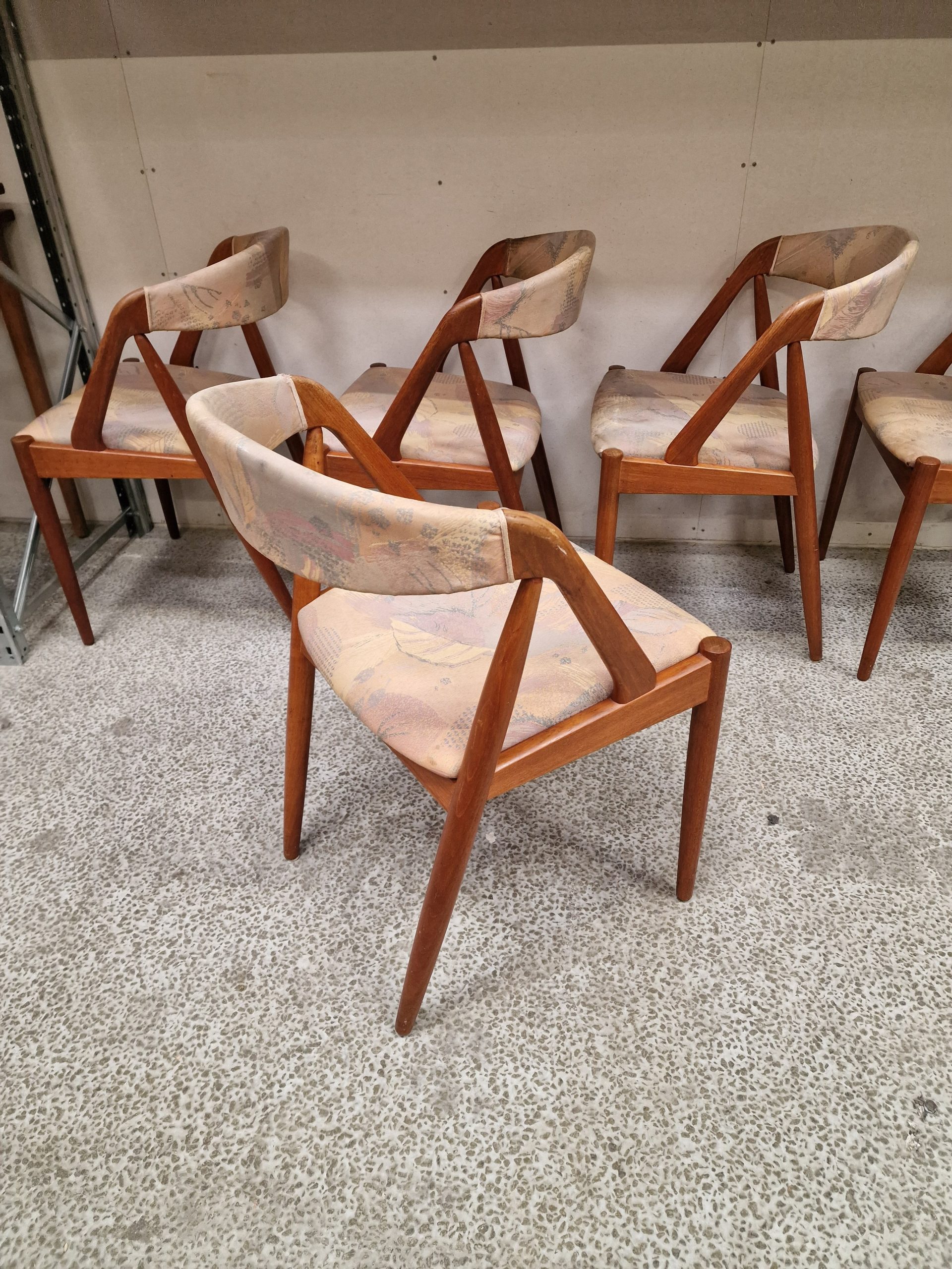 Seks spisestole i massiv teak, Kai Kristiansen model 31 - Image 4