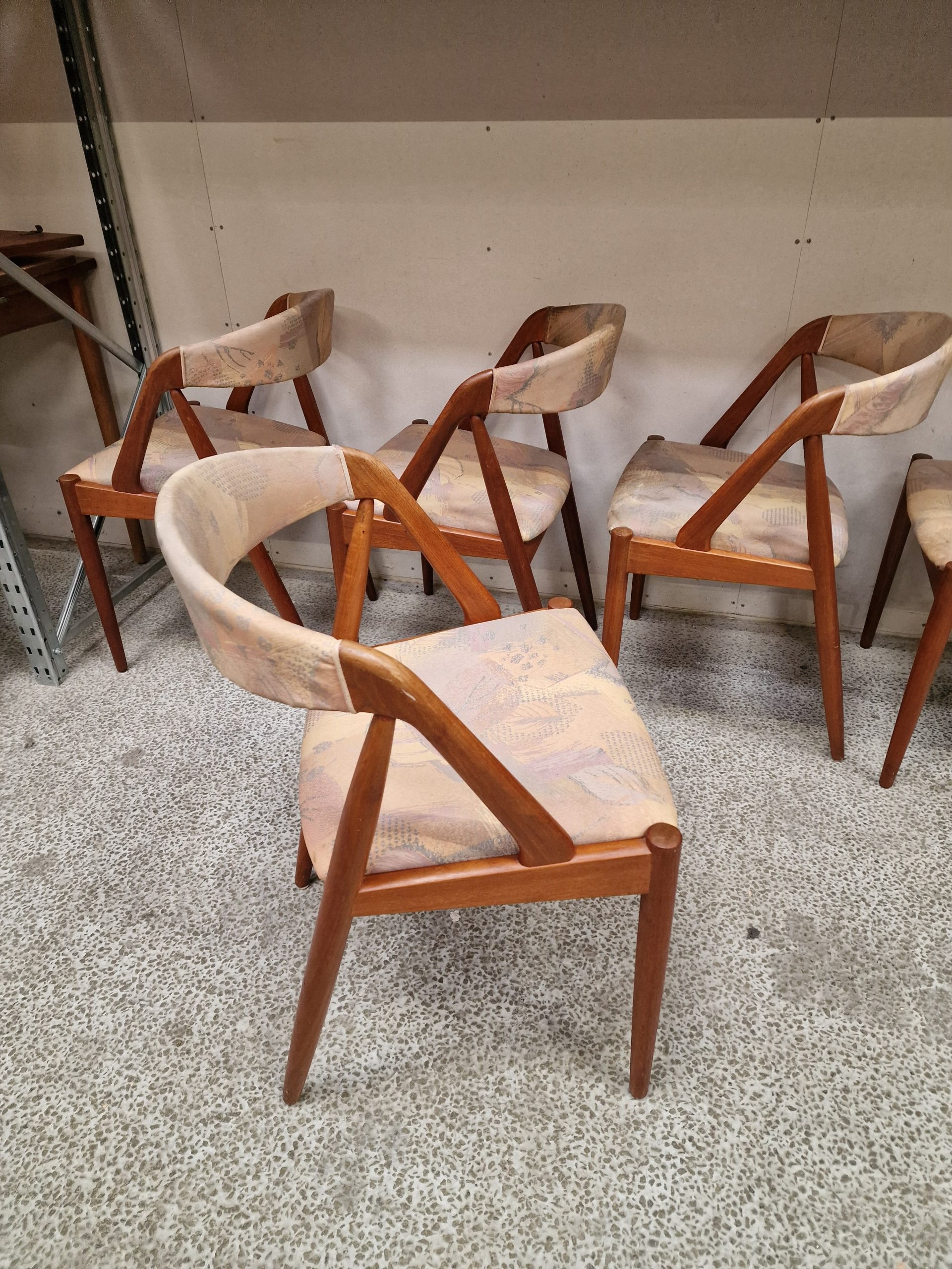 Seks spisestole i massiv teak, Kai Kristiansen model 31 - Image 3