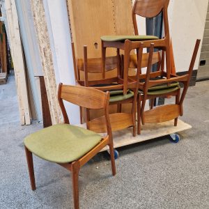 Seks spisestole i massiv teak, P.E. Jørgensen, Farsø Stolefabrik - Image 1