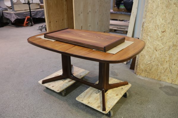 Ovalt spisebord, palisander, Gudme Møbelfabrik