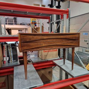 NC/Arne Vodder entrékommode i palisander