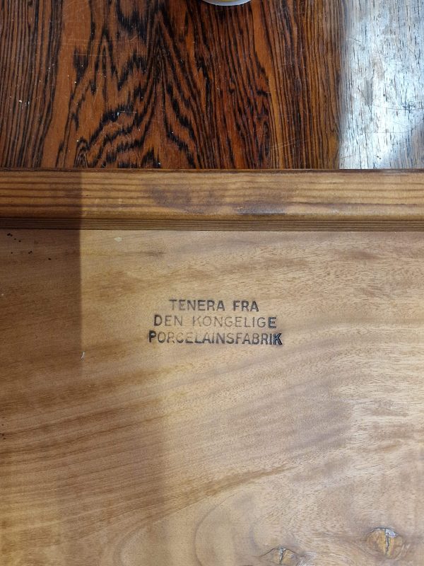 Severin Hansen bord med royale kakler