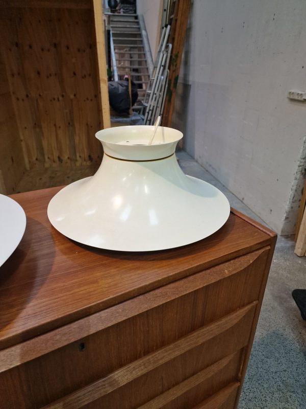 Pendel, hvid, trompetformet