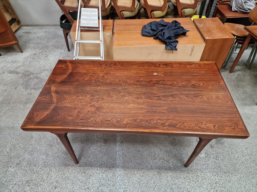 Spisebord i palisander, Ib Kofod Larsen