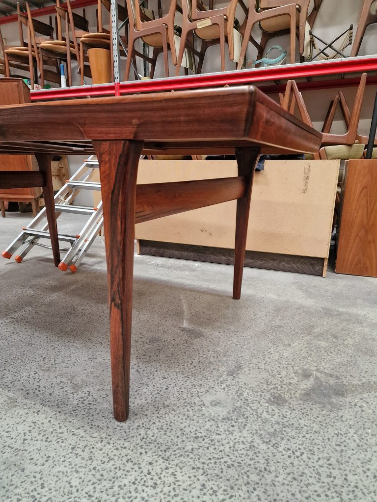 Spisebord i palisander, Ib Kofod Larsen