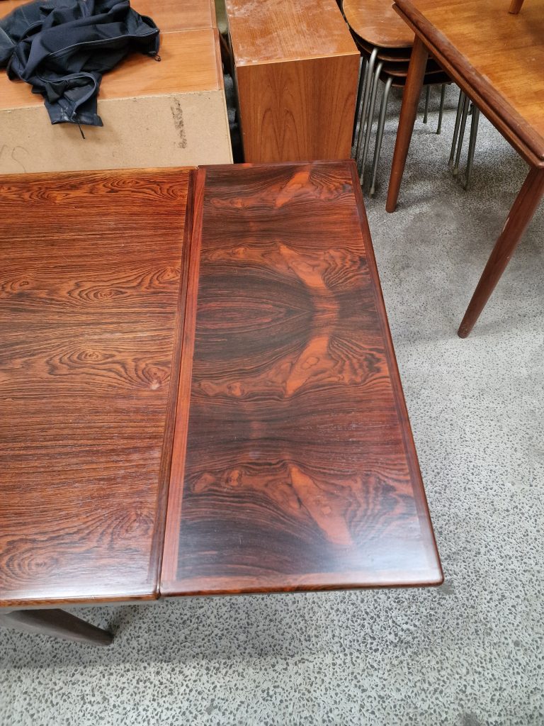 Spisebord i palisander, Ib Kofod Larsen