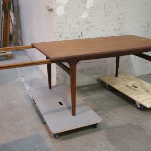 Spisebord i teak med tillægsplade af Johannes Andersen for fra Uldum Møbelfabrik - Image 7