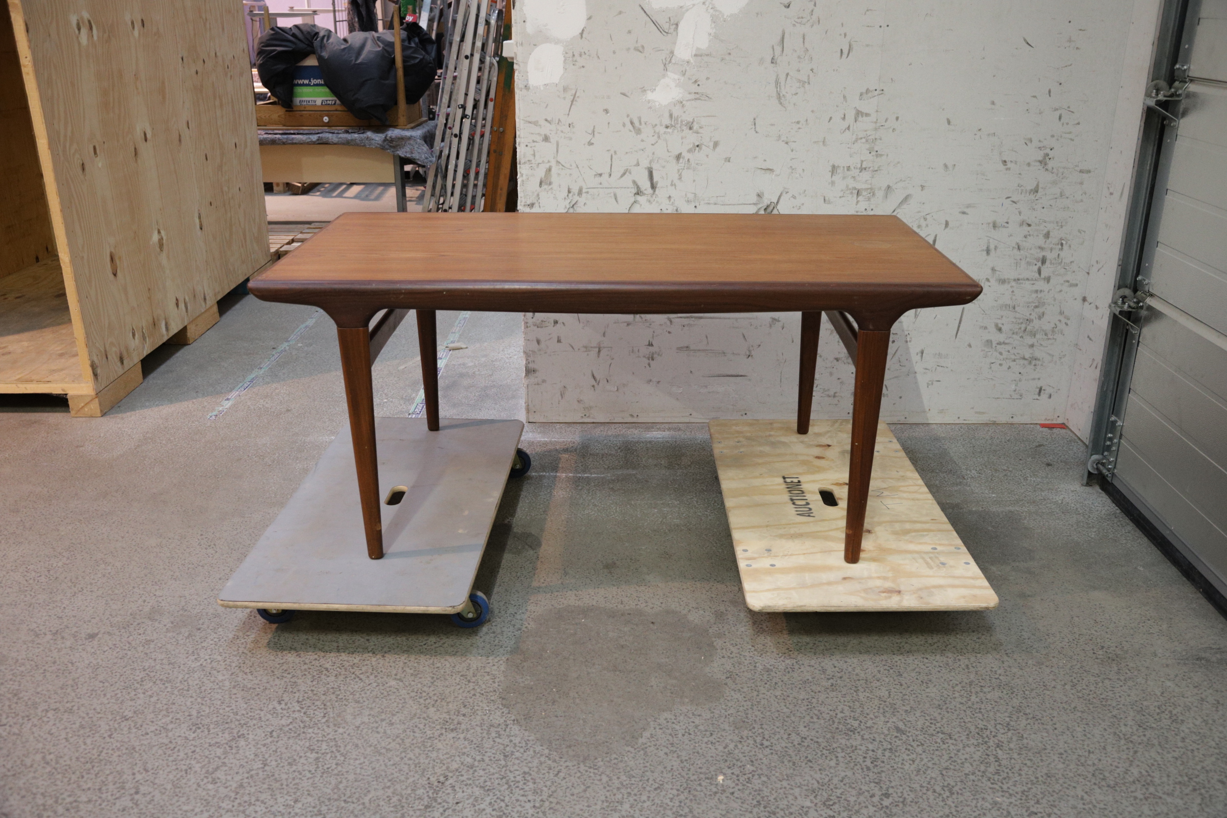 Spisebord i teak med tillægsplade af Johannes Andersen for fra Uldum Møbelfabrik - Image 1