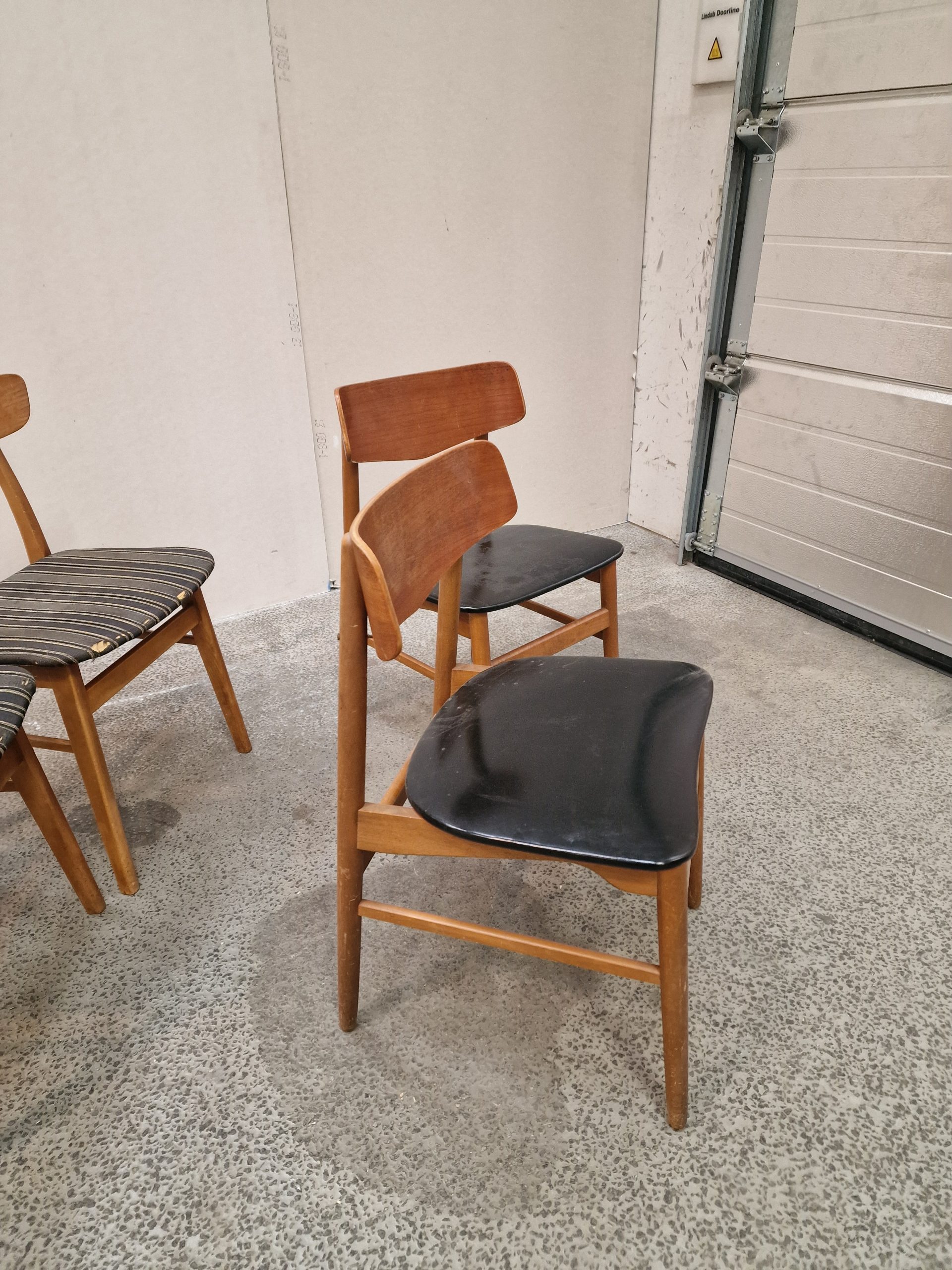 2x2 spisestole, teak og bøg - Image 8