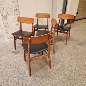 Fem spisestole i teak med skai - Image 1