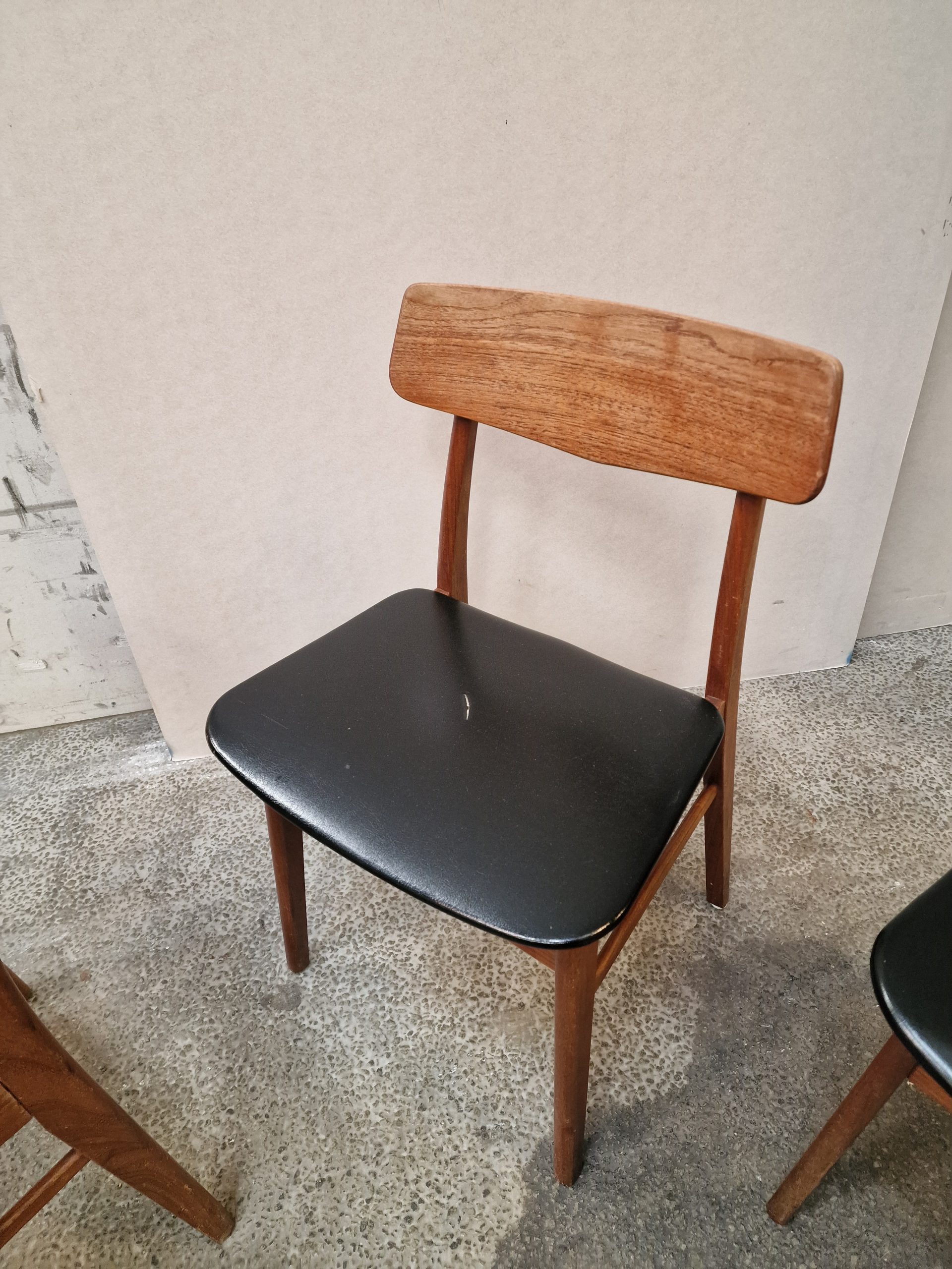 Fem spisestole i teak med skai - Image 5