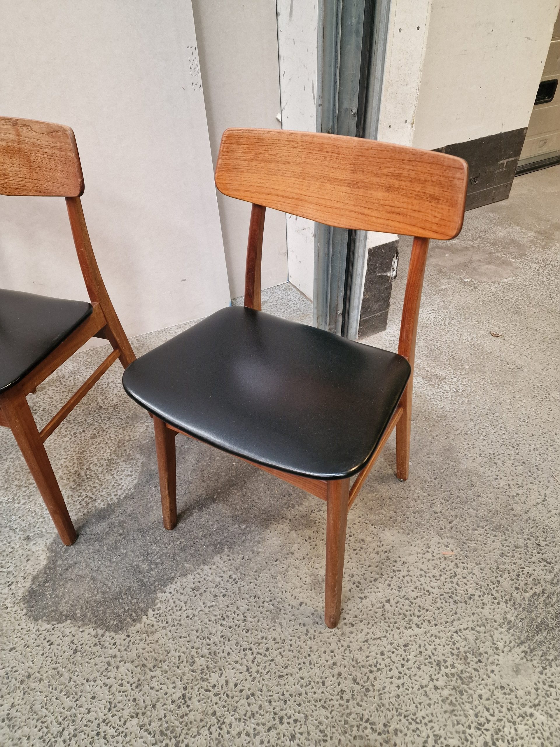 Fem spisestole i teak med skai - Image 4