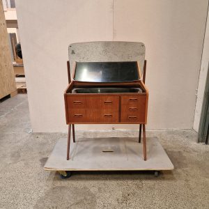 Sminkebord med vipbart spejl, teak - Image 2