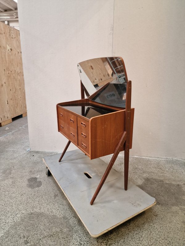 Sminkebord med vipbart spejl, teak