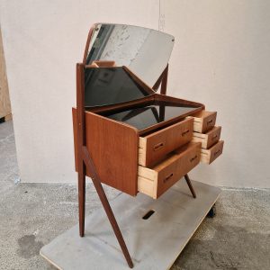 Sminkebord med vipbart spejl, teak - Image 9