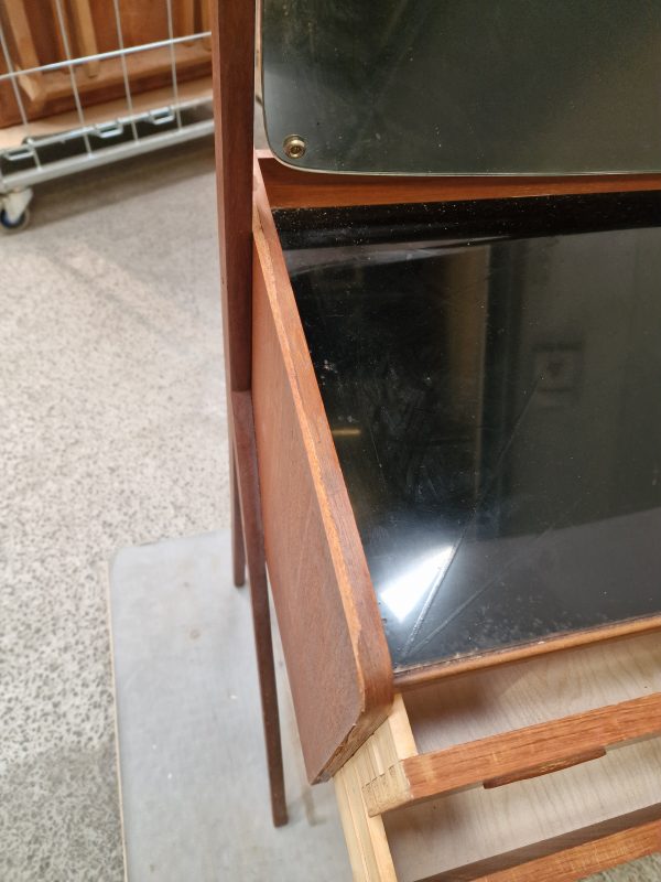 Sminkebord med vipbart spejl, teak