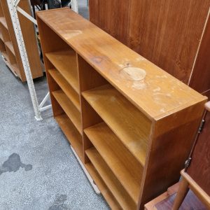 Bogreol i egetræ - Image 2