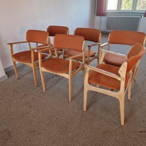 6 stk Erik Buch OD50 med armlæn i massiv egetræ