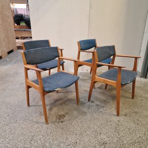 4 stk Henning Kjærnulf armstole af teak model 317/318