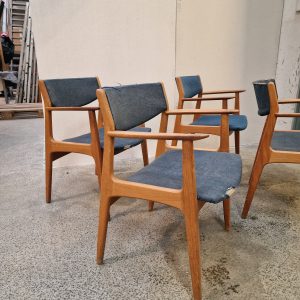 4 stk Henning Kjærnulf armstole af teak model 317/318