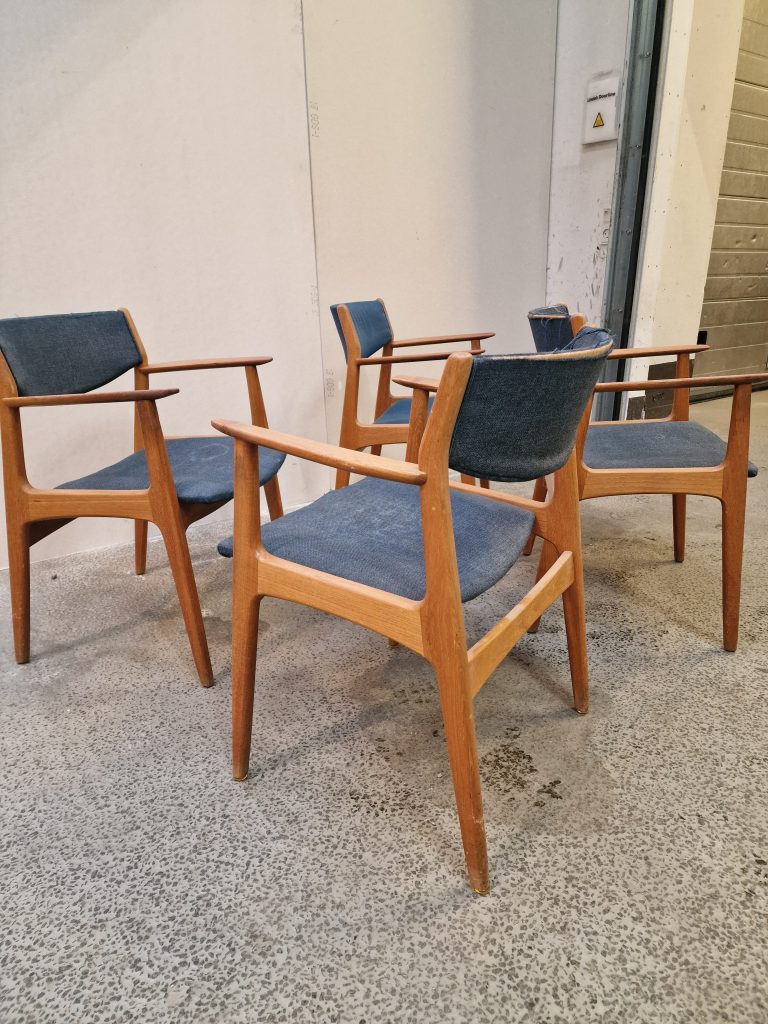 4 stk Henning Kjærnulf armstole af teak model 317/318