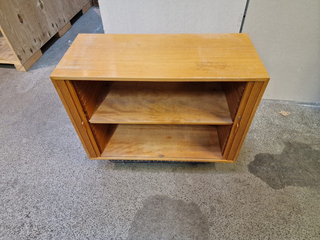 Arkivskab med jalousi låger, egetræ