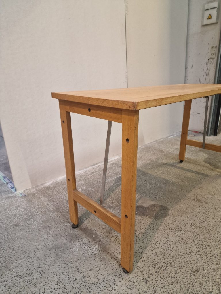 Aflæggerbord, egetræ, Bjerringbro Savværk