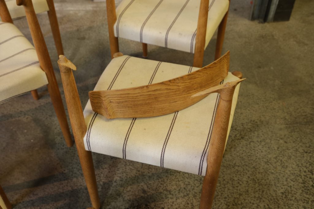 Seks stk spisestole i massiv egetræ, Knud Færch model 343