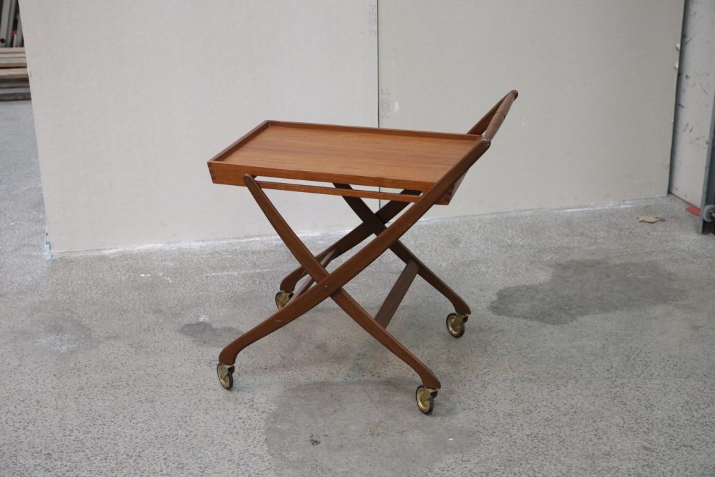 Serveringsbord på hjul, teak