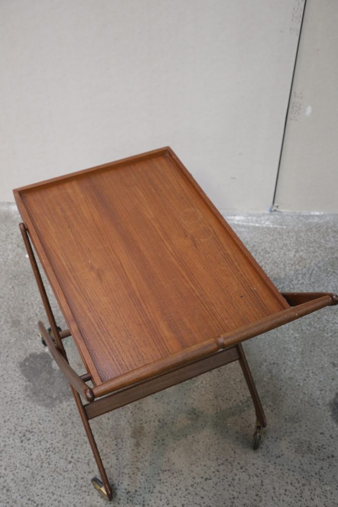 Serveringsbord på hjul, teak