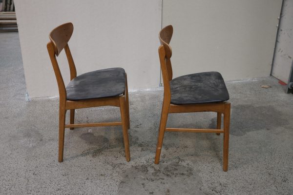 To stk Farstrup model 210 med løse sæder, teak