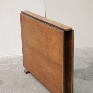 Spisebord i teak med gateleg