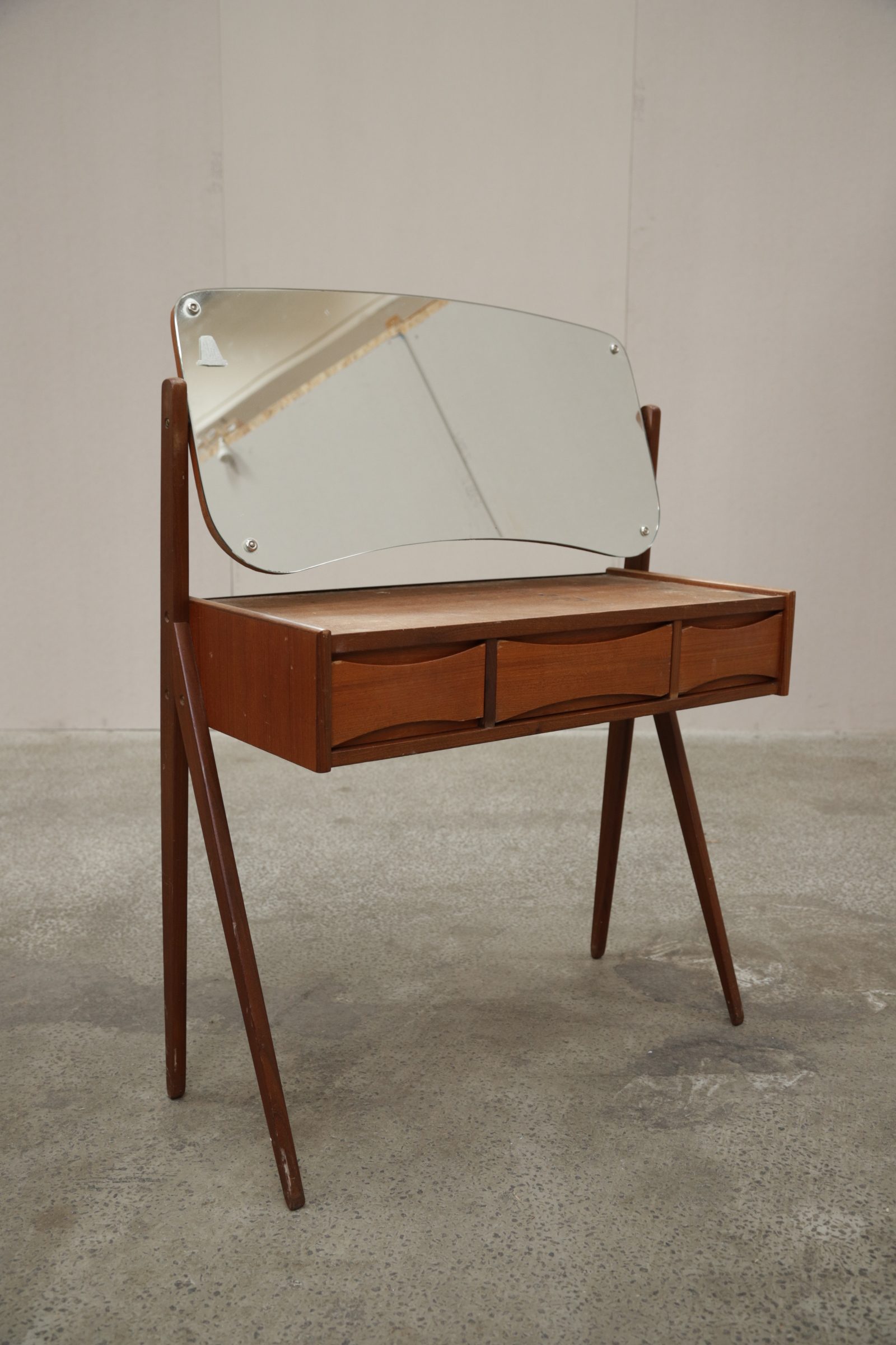 Sminkebord, teak, Tilskrevet Arne Vodder