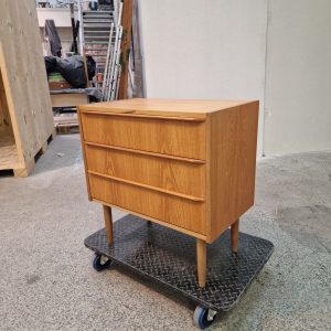 Entrekommode, teak