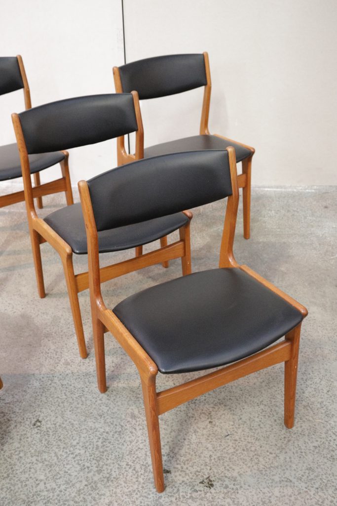 8 spisestole med sort læder, teak, Nova