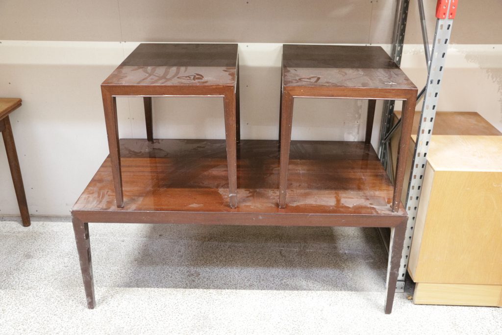 Severin Hansen sofabord og sideborde, lakeret mahogni