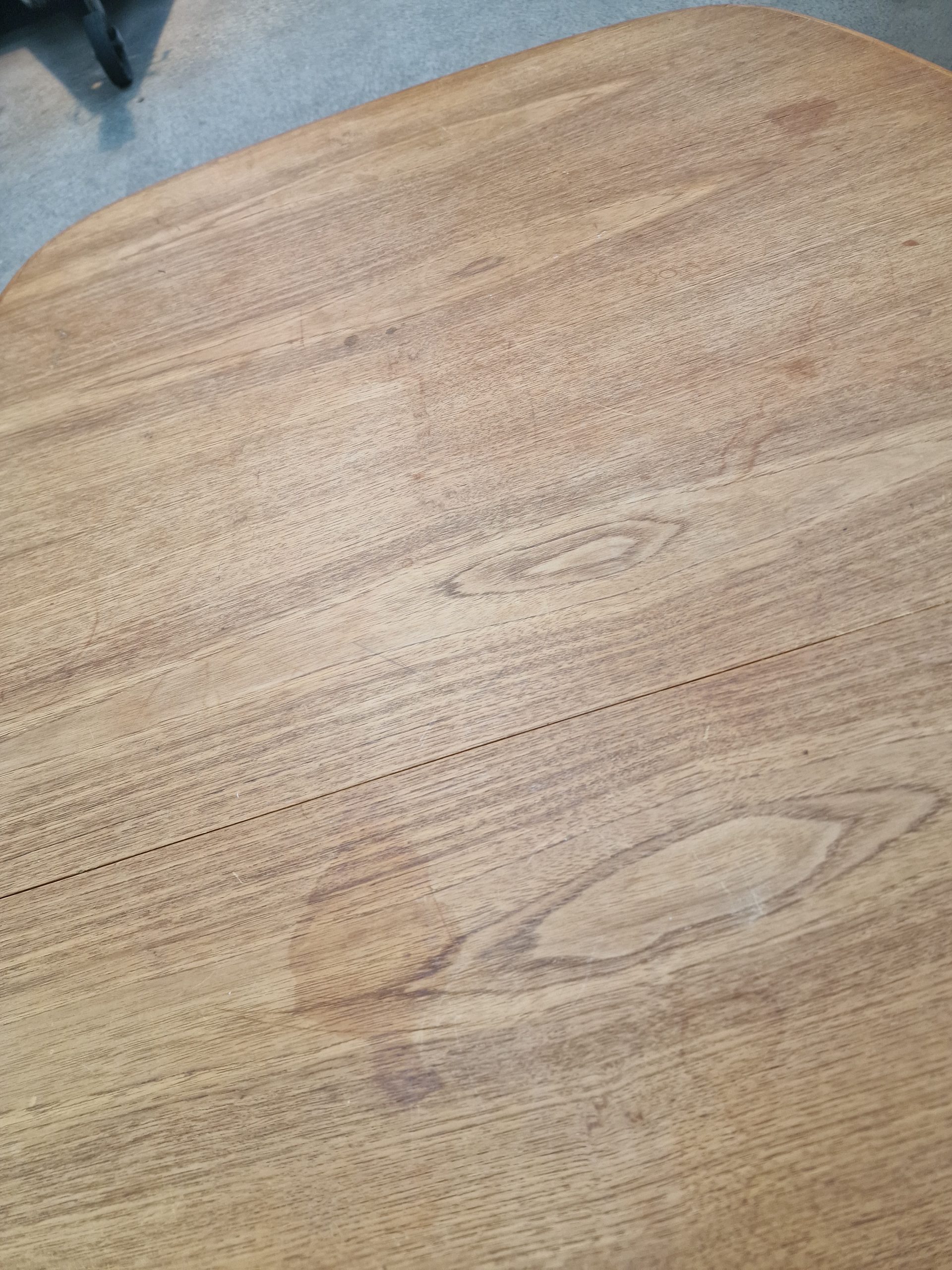 Ovalt spisebord i teak med to tillægsplader, Skovby