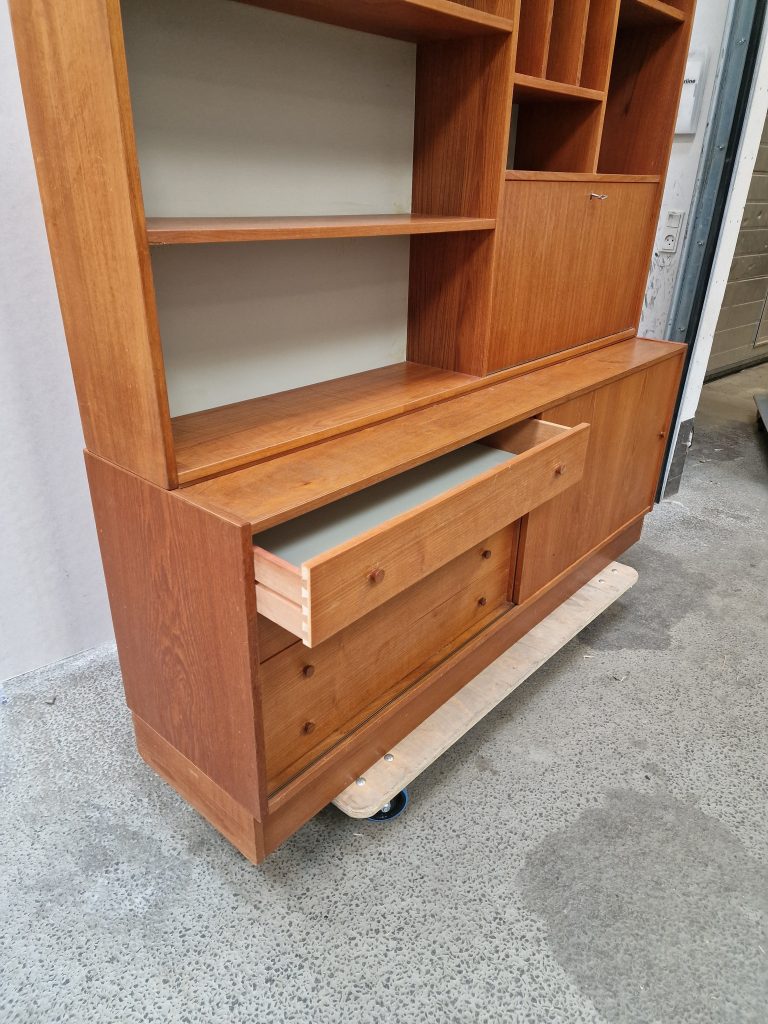 Skænk og bogreol med klap, teak