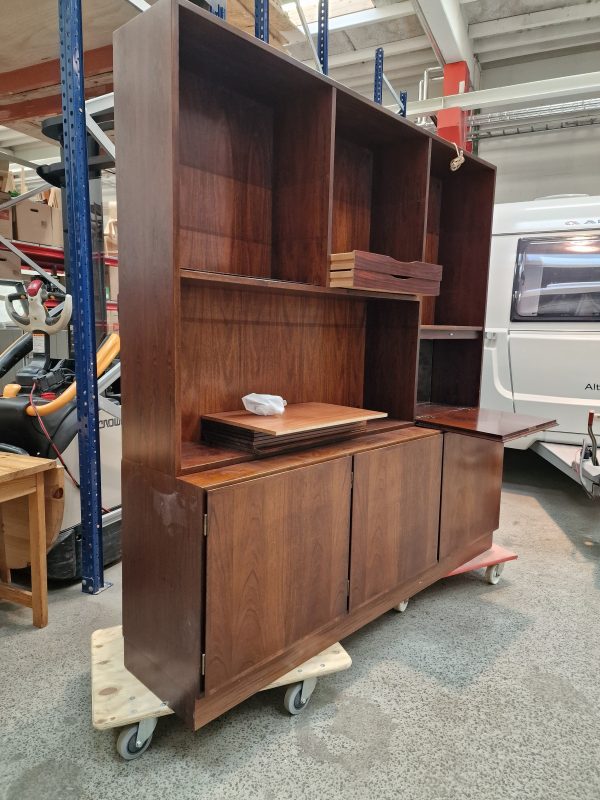 Skænk i palisander, tre fag, Omann Jr