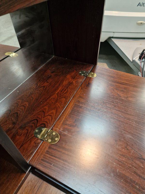 Skænk i palisander, tre fag, Omann Jr